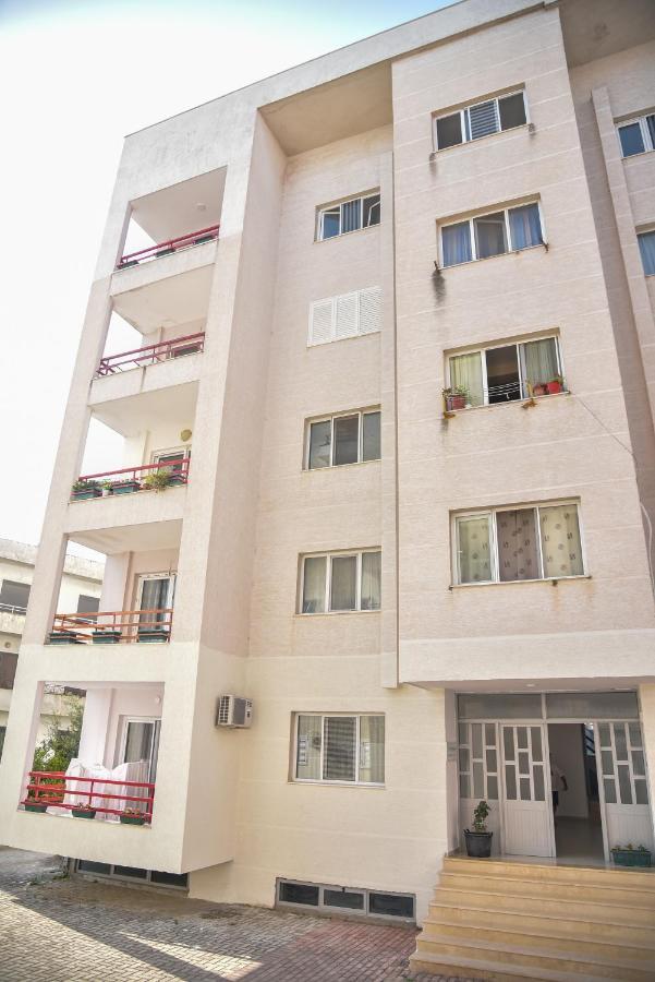 Flowers Apartments Golem  Exterior foto